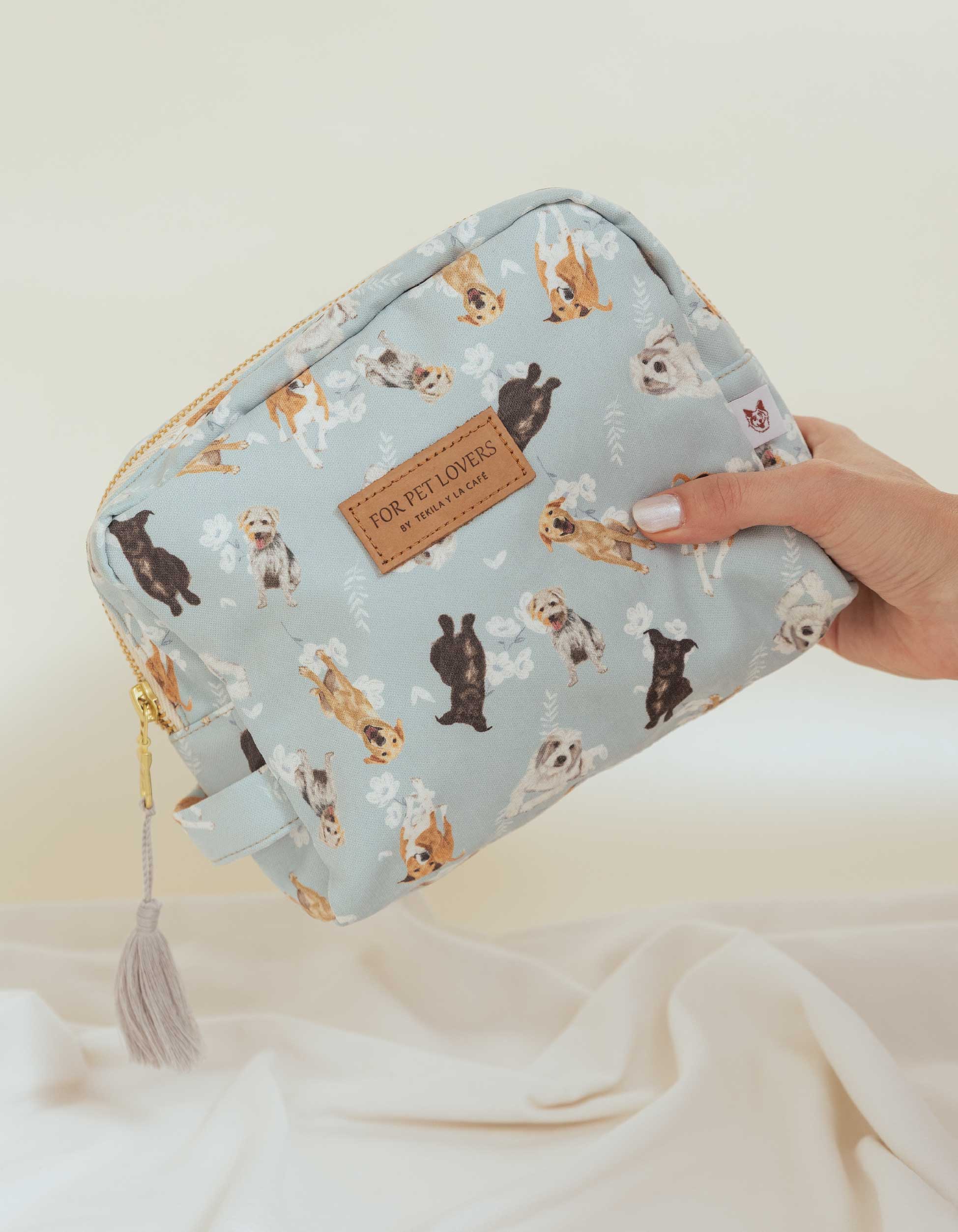 COSMETIQUERA PERROS CRIOLLOS AZUL CTK001