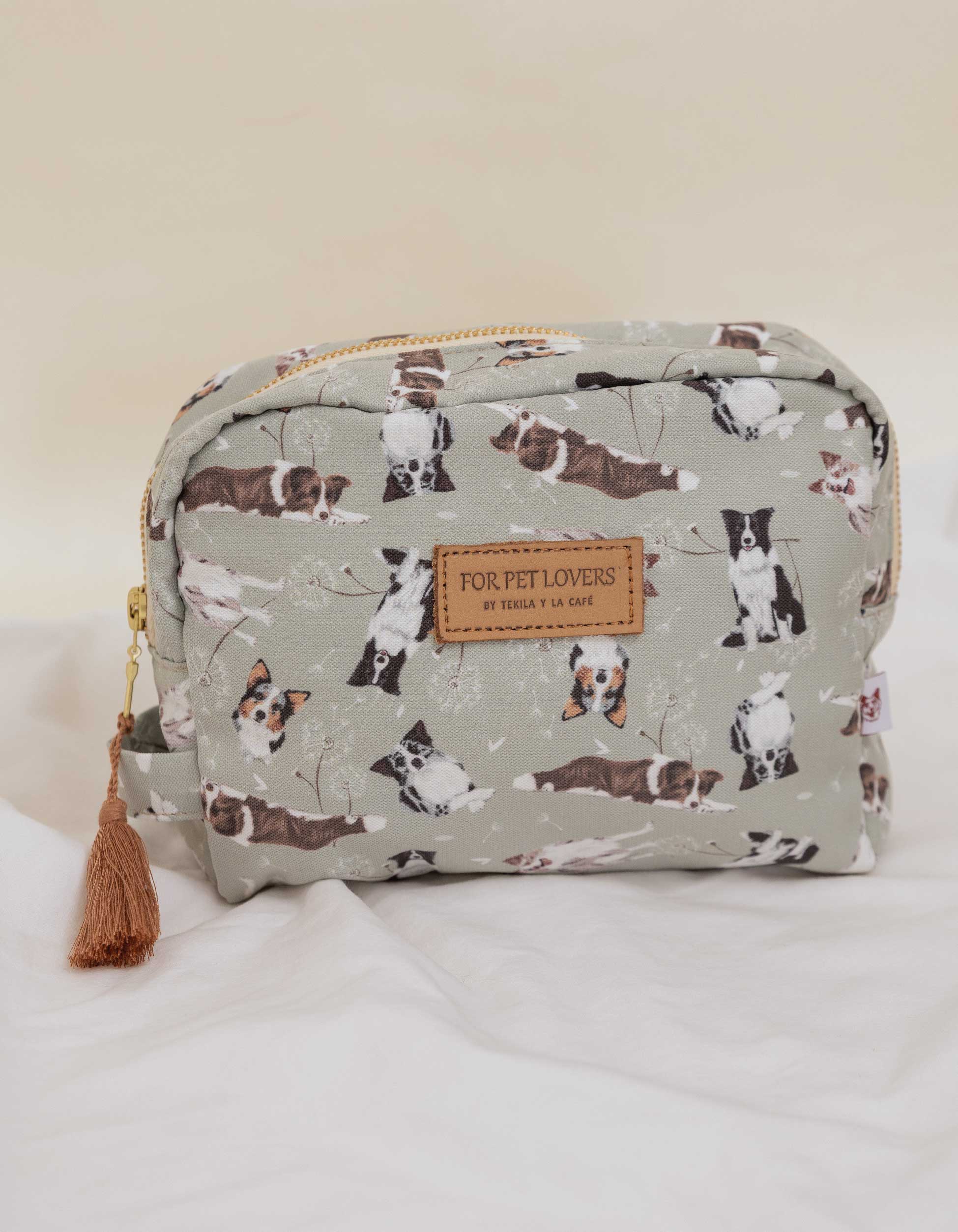 COSMETIQUERA BORDER COLLIE VERDE CTK001