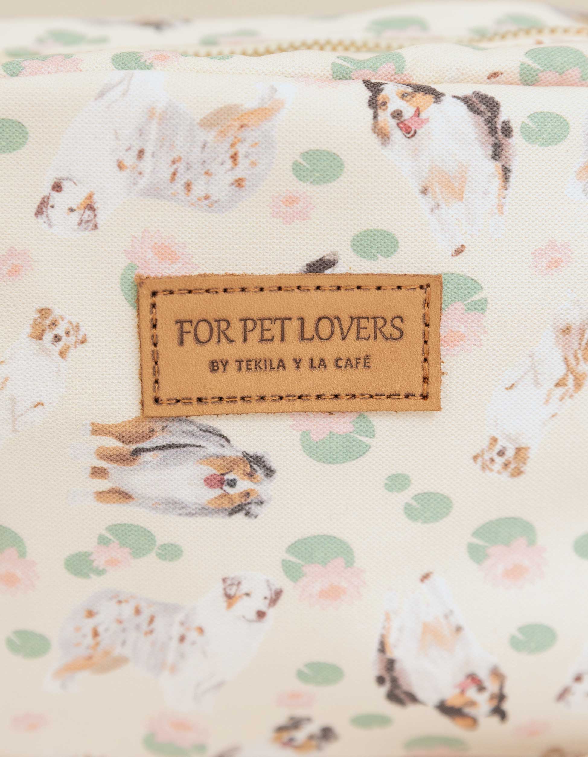 COSMETIQUERA PASTOR AUSTRALIANO AMARILLA CTK001