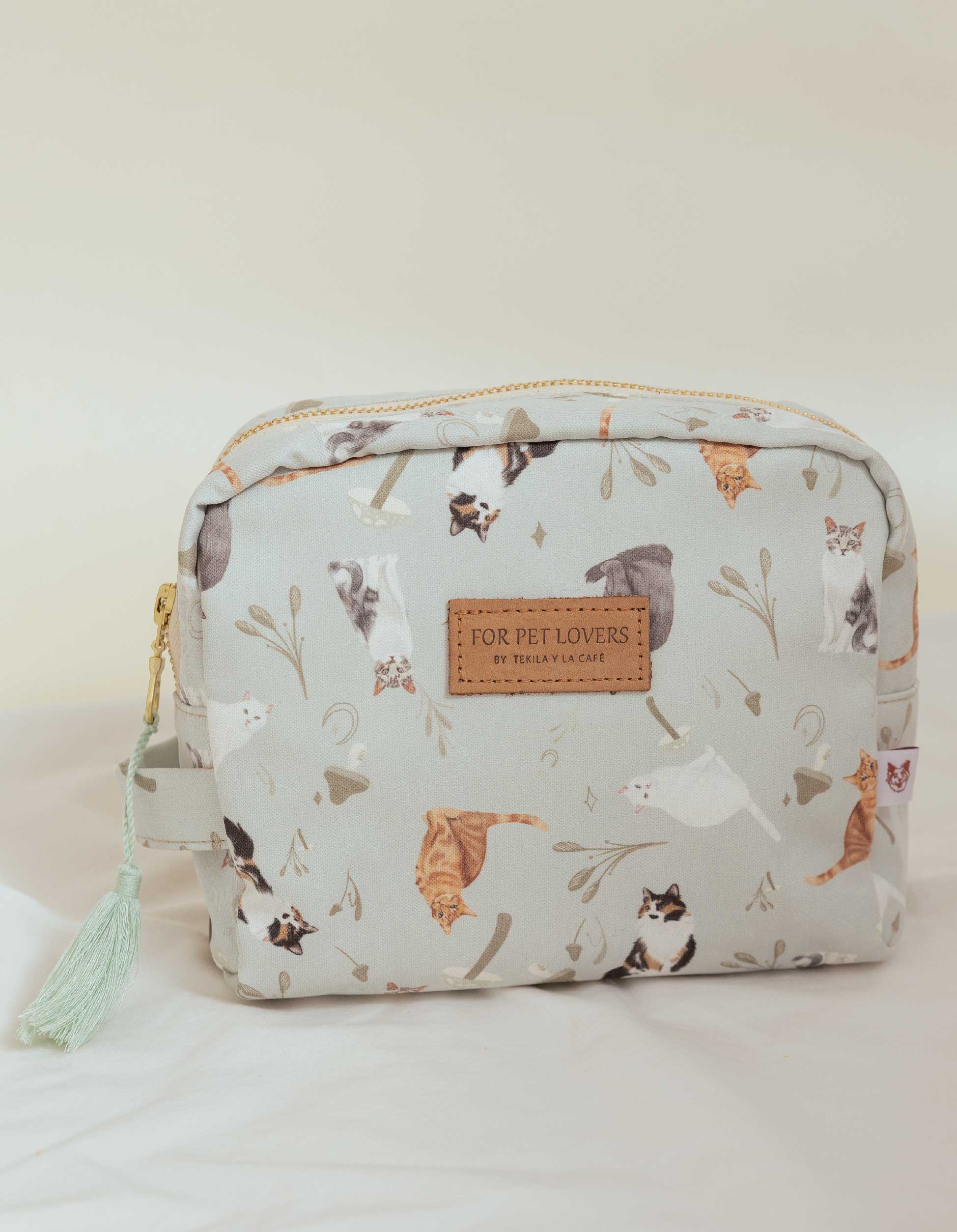 COSMETIQUERA GATOS CRIOLLOS VERDE CTK001