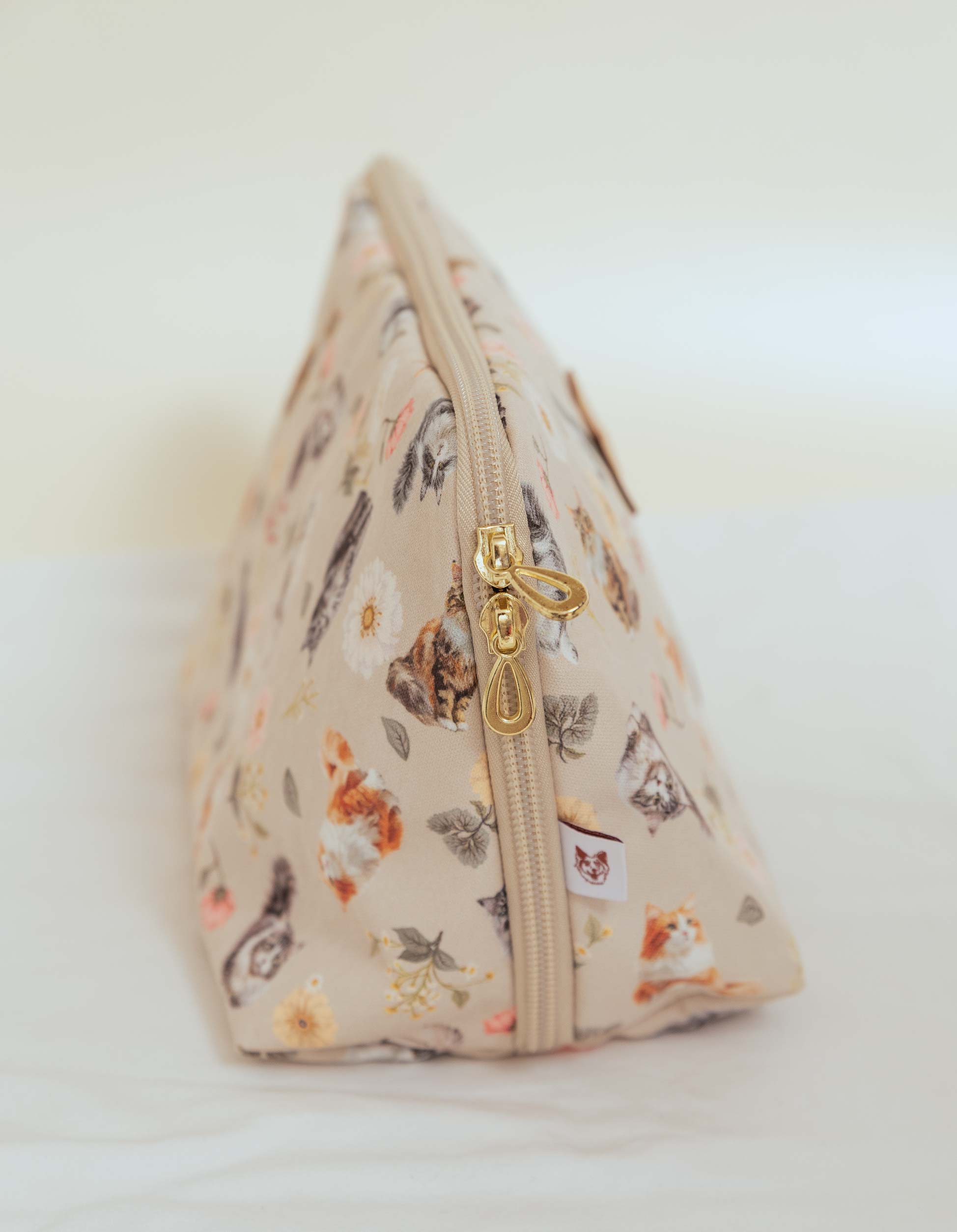 COSMETIQUERA VIAJERA GATOS PELUDOS NUDE VTK001