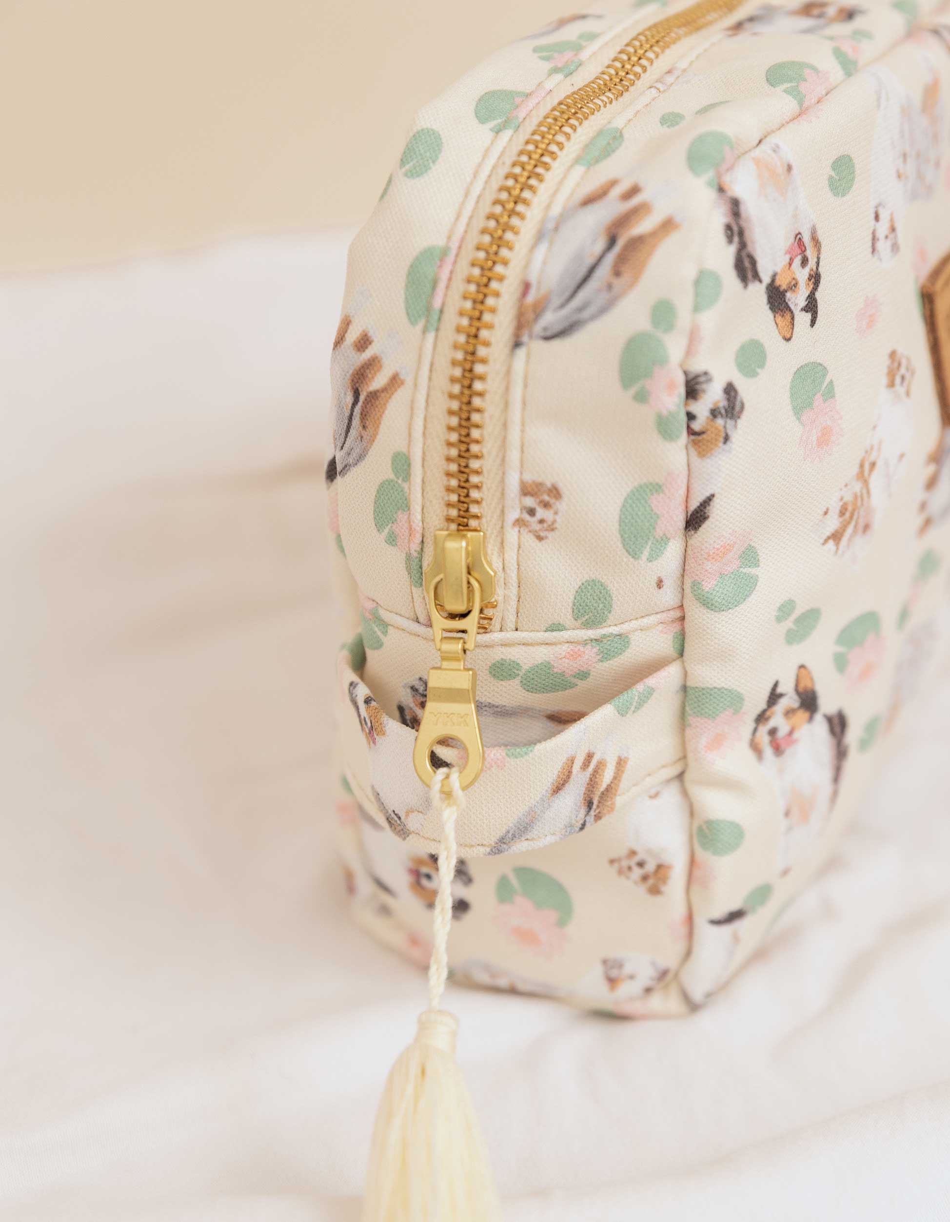 COSMETIQUERA PASTOR AUSTRALIANO AMARILLA CTK001