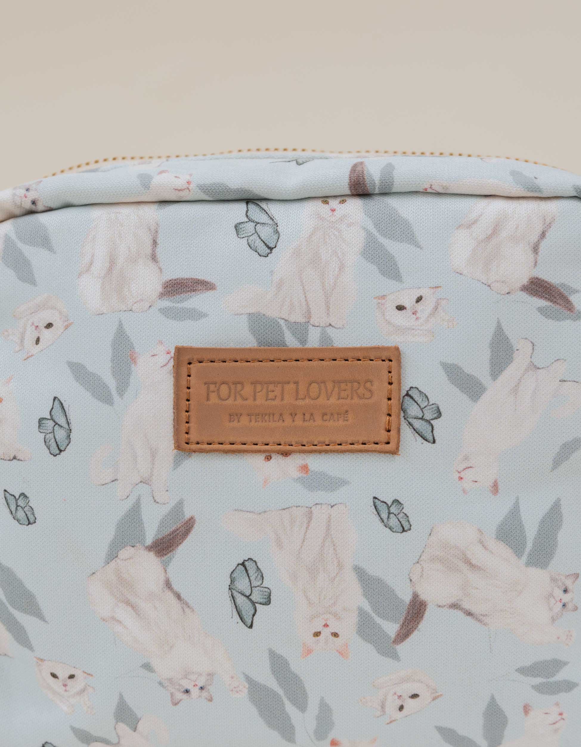 COSMETIQUERA GATOS BLANCOS CTK001