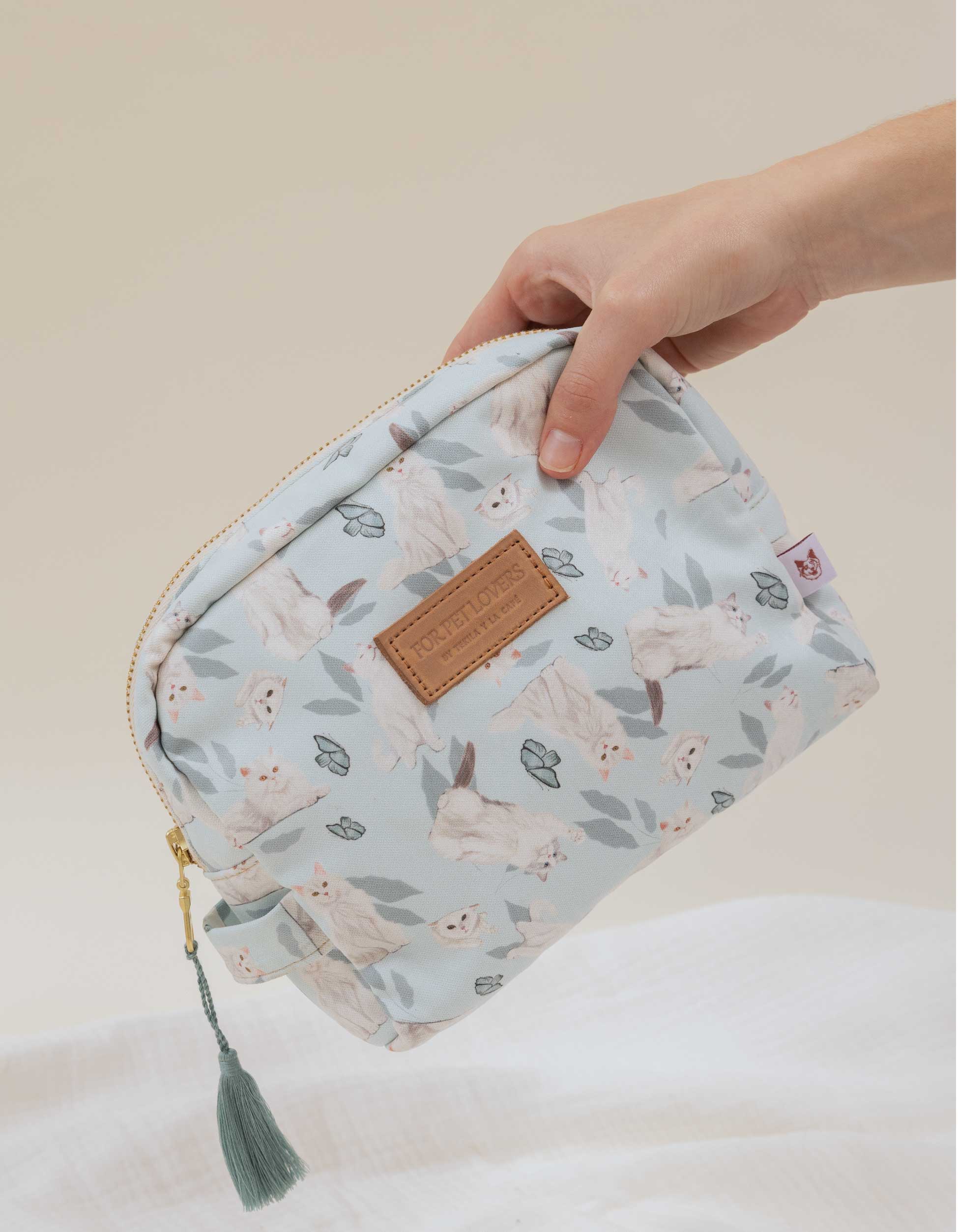 COSMETIQUERA GATOS BLANCOS CTK001