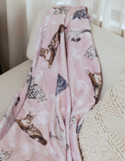 KIT ACCESORIOS GATOS MULTIRAZA ROSADO