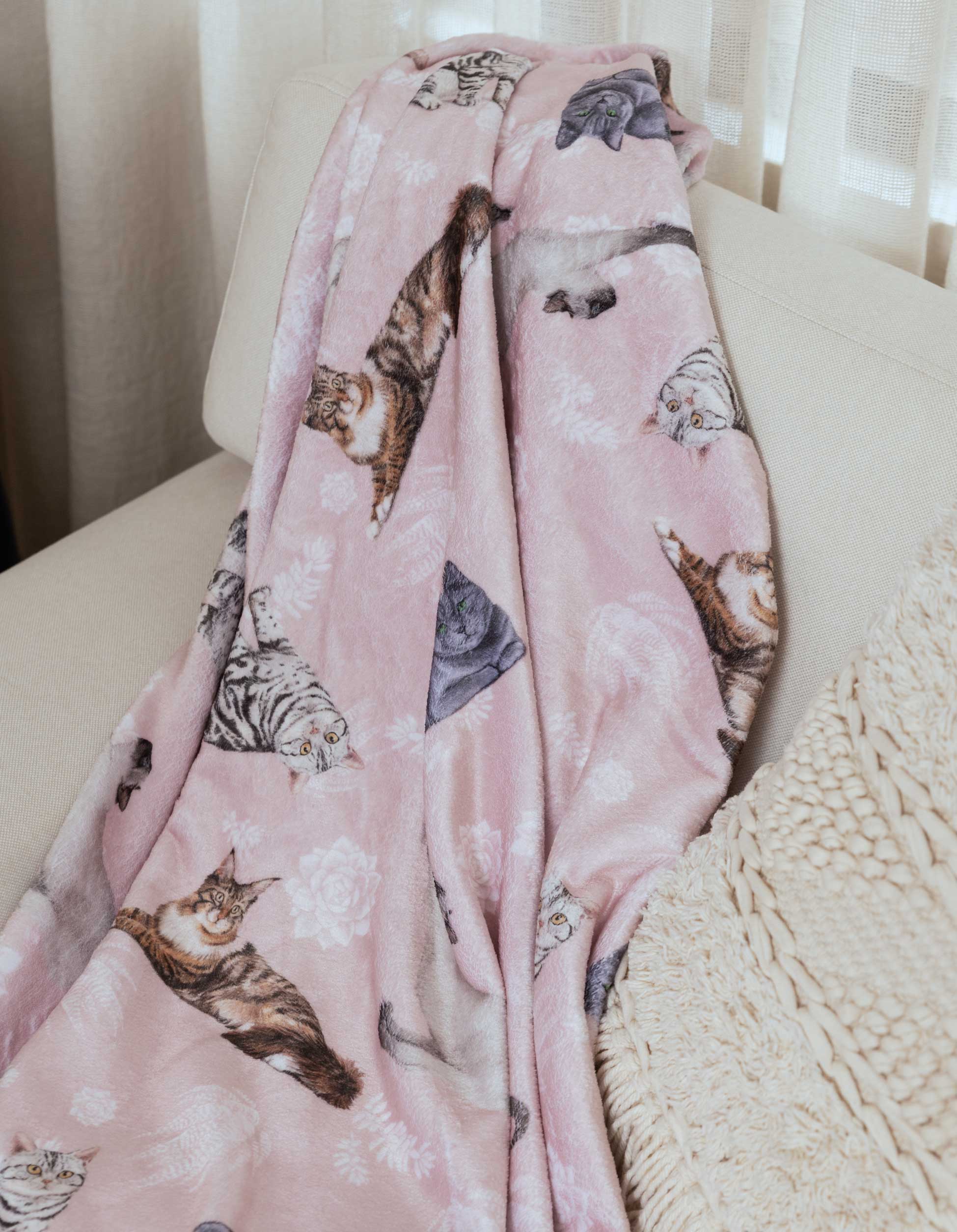 KIT ACCESORIOS GATOS MULTIRAZA ROSADO