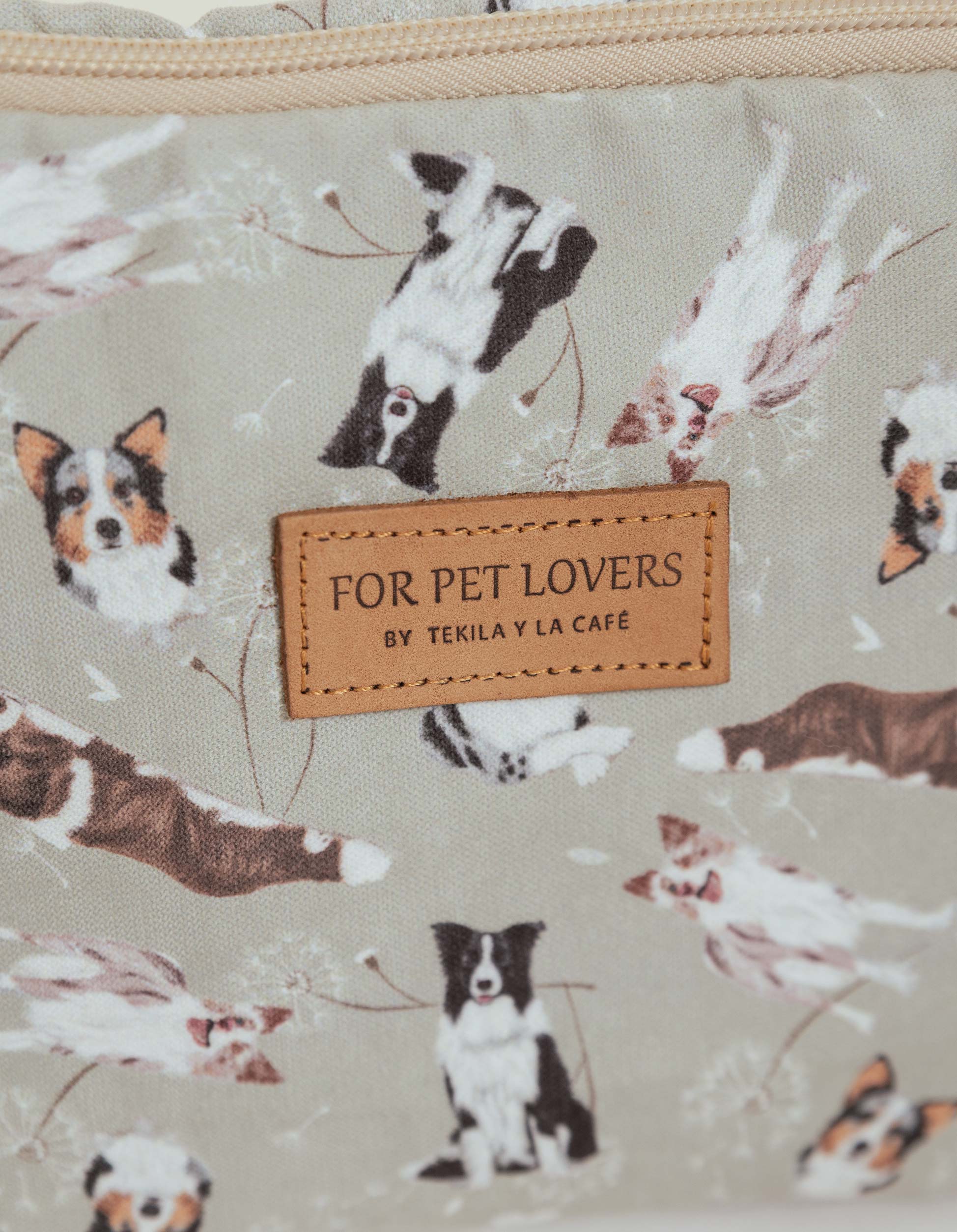 COSMETIQUERA VIAJERA BORDER COLLIE VERDE VTK001