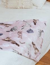 KIT ACCESORIOS GATOS MULTIRAZA ROSADO