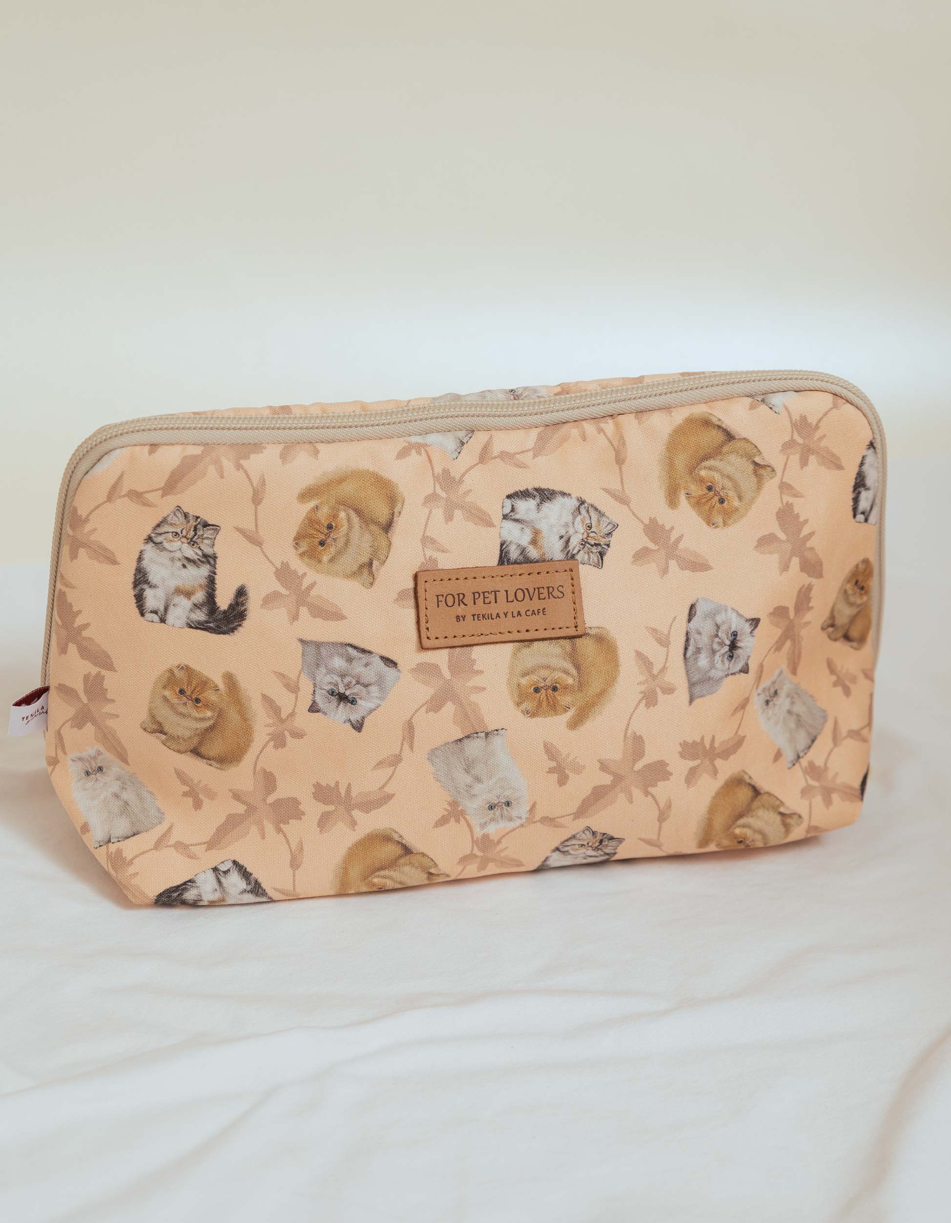 COSMETIQUERA VIAJERA GATOS PERSA BEBÉ CORAL VTK001