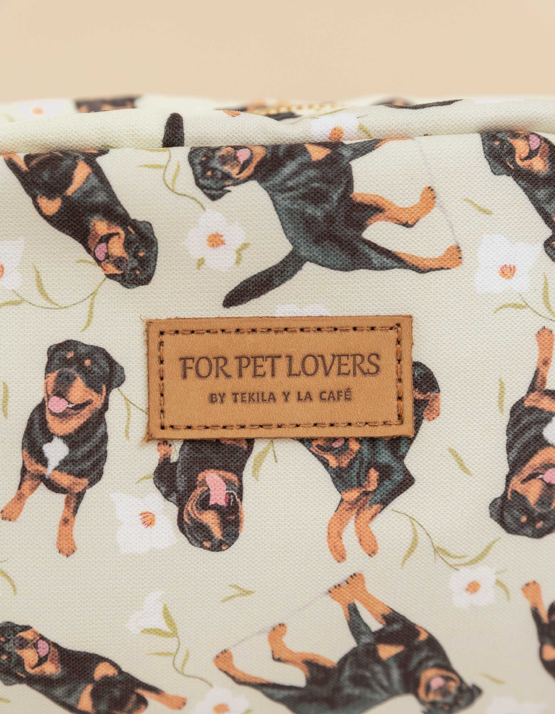 COSMETIQUERA ROTTWEILER VERDE CTK001