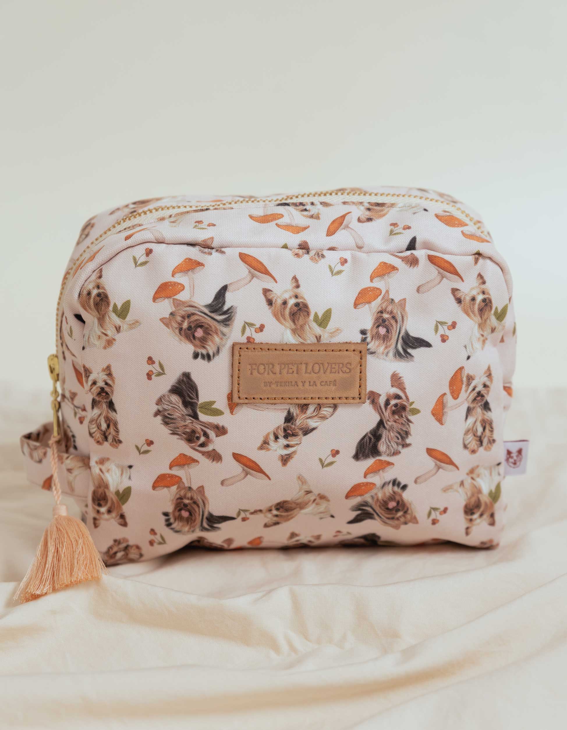 COSMETIQUERA YORKIE ROSADA CTK001