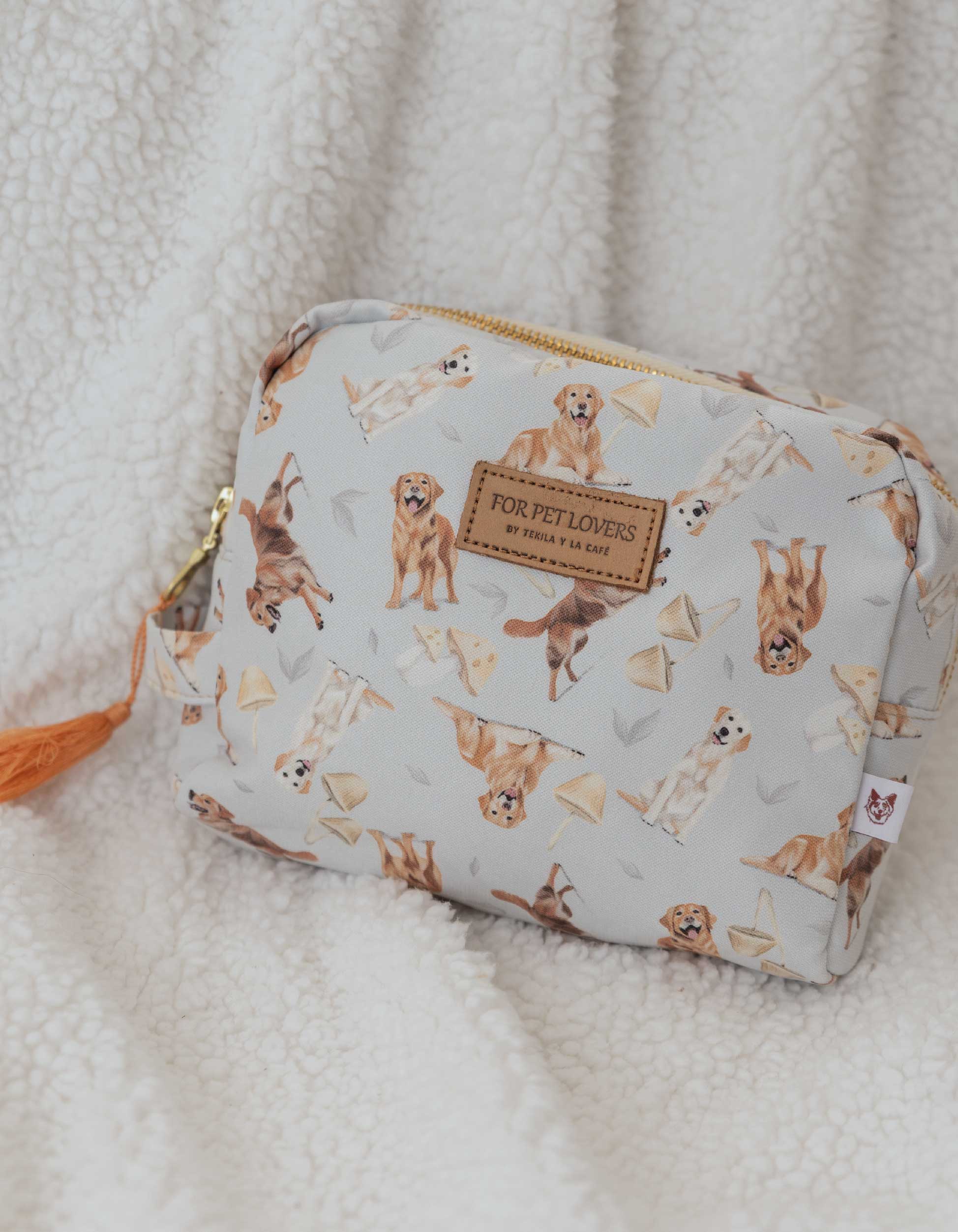 COSMETIQUERA GOLDEN  HONGOS GRIS CTK001