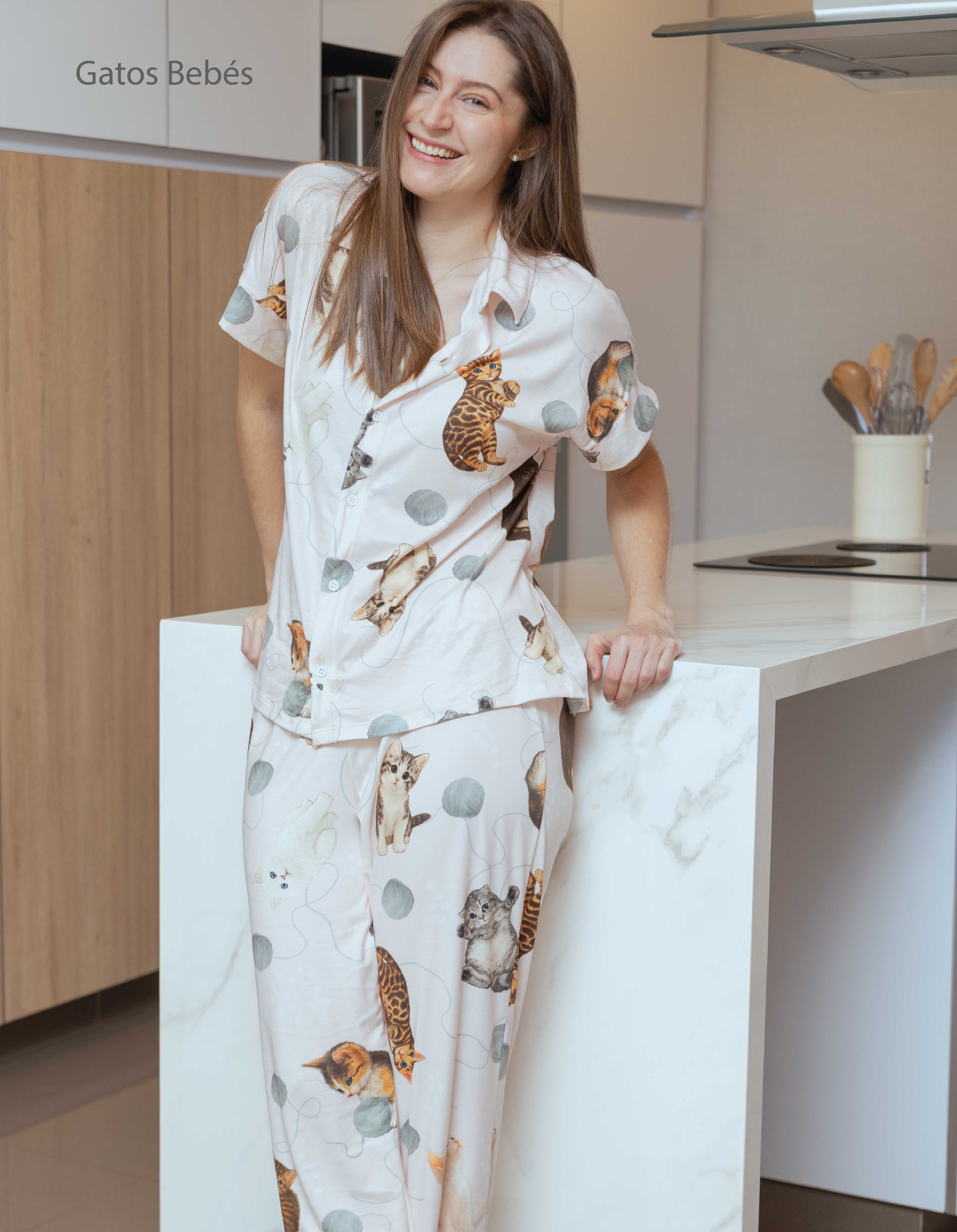 PIJAMA DE PANTALÓN GATOS BEBÉ ROSADO TP0088