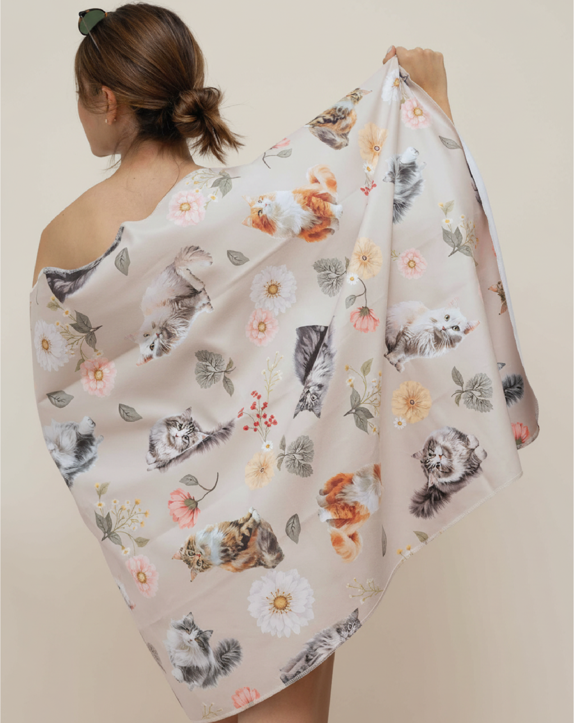 TOALLA GATOS  PELUDOS NUDE TTK001